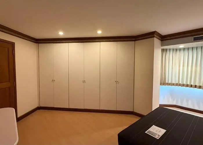 Lejlighed Beverly Tower Sukhumvit 11 *